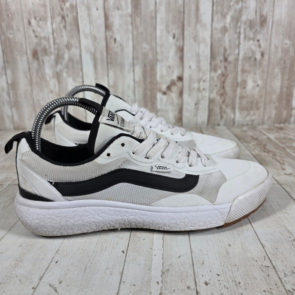 Vans UltraRange EXO White Black Womens 7.5 Mens 6 Athletic Sneakers 721356